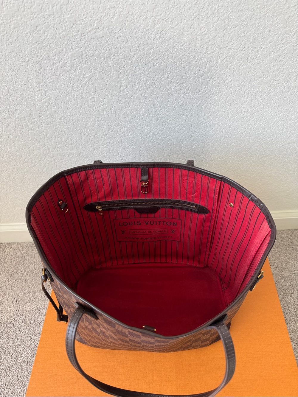 Authentic Louis Vuitton Neverfull MM - Picture 15 of 17